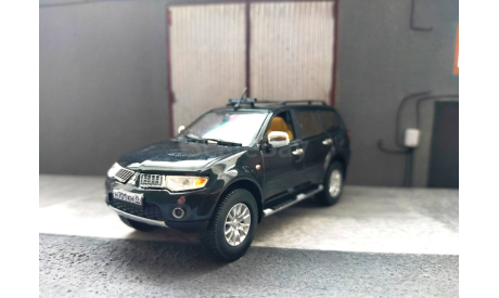 Mitsubishi Pajero Sport 2,5, масштабная модель, scale43