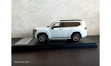 Toyota LAND CRUISER 300 ZX 2021, масштабная модель, scale43