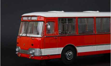 ЛиАЗ-677Э 1978 г. Classicbus, масштабная модель, 1:43, 1/43