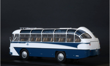 ЛАЗ-697 ʹʹТуристʹʹ Intourist 1961 г. Classicbus, масштабная модель, 1:43, 1/43