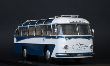 ЛАЗ-697 ʹʹТуристʹʹ Intourist 1961 г. Classicbus, масштабная модель, 1:43, 1/43