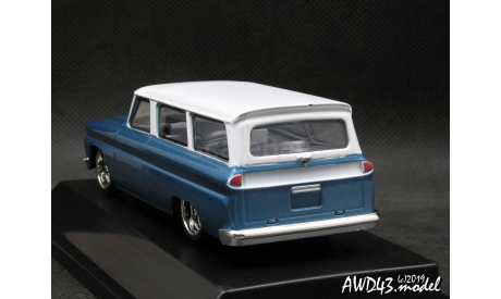 Chevrolet Suburban 1966 blue 1-43 Greenlight, масштабная модель, scale43