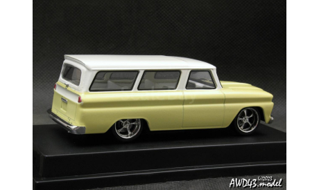 Chevrolet Suburban 1966 yellow 1-43 Greenlight, масштабная модель, scale43