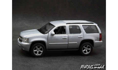 Chevrolet Tahoe 2008 silver 4x4 1-43 Welly, масштабная модель, scale43