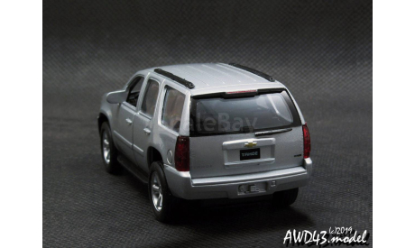 Chevrolet Tahoe 2008 silver 4x4 1-43 Welly, масштабная модель, scale43