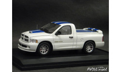 Dodge RAM SRT-10 Commemorative Edition 2005 white 1-43 Spark