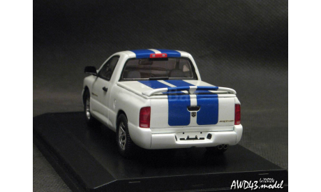 Dodge RAM SRT-10 Commemorative Edition 2005 white 1-43 Spark, масштабная модель, scale43
