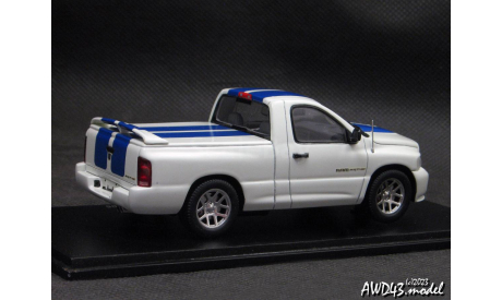 Dodge RAM SRT-10 Commemorative Edition 2005 white 1-43 Spark, масштабная модель, scale43