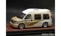 GMC Savana l.brown 1-64 GOS Vehicle Museum, масштабная модель, scale64