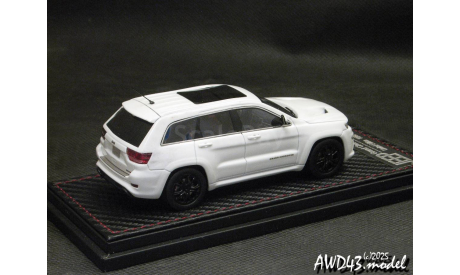 Jeep Grand Cherokee SRT8 white 1-43 Resine model, масштабная модель, Noname, scale43