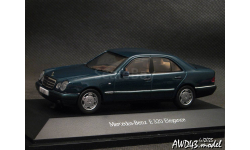 Mercedes E-Class E320 Elegance W210 1995 d.green met 1-43 Dealer=Herpa B66005720