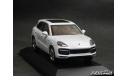 Porsche Cayenne Turbo S E-Hybrid 2019 white 1-43 Dealer=Minichamps, масштабная модель, scale43