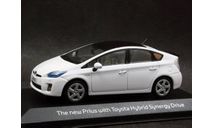 Toyota Prius III Synergy Drive white 1-43 Minichamps, масштабная модель, scale43