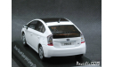 Toyota Prius III Synergy Drive white 1-43 Minichamps, масштабная модель, scale43