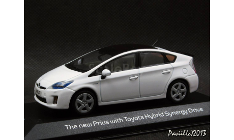 Toyota Prius III Synergy Drive white 1-43 Minichamps, масштабная модель, scale43