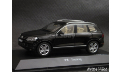 VW Touareg II 2010 black 1-43 Schuco