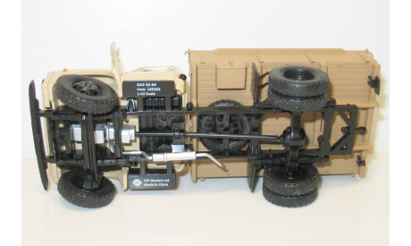 1/43 GAZ-52-04 бежевый (DiP models), масштабная модель, scale43, ГАЗ