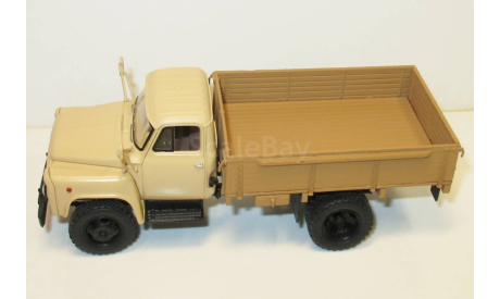 1/43 GAZ-52-04 бежевый (DiP models), масштабная модель, scale43, ГАЗ