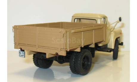 1/43 GAZ-52-04 бежевый (DiP models), масштабная модель, scale43, ГАЗ