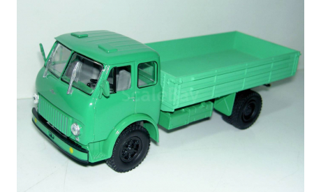 1/43 МАЗ-500 1968г зелёный (Наш Автопром), масштабная модель, scale43