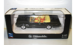 1/43-46 Oldsmobile Cutlass 4-4-2 1966 (New Ray)