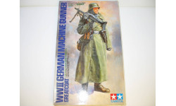 1/16 WWII German machine gunner (greatcoat) (36306) Tamiya (сборная модель)