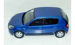 1/43 Renault Sandero 2009 (Keng Fai Toys) без коробки