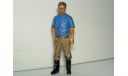 1/43 фигурка Тракторист в синей рубахе, доработанный (ModelStroy) смола, фигурка, scale43