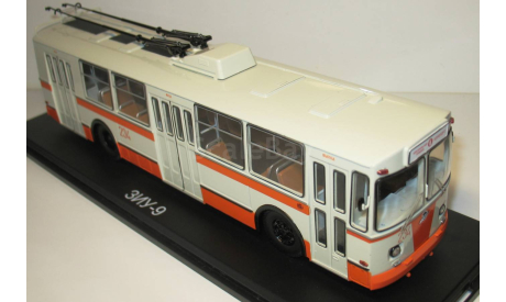 1/43 ЗиУ-9 троллейбус, маршрут №1 Хабаровск (SSM), масштабная модель, scale43, Start Scale Models (SSM)