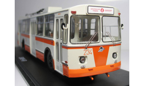 1/43 ЗиУ-9 троллейбус, маршрут №1 Хабаровск (SSM), масштабная модель, scale43, Start Scale Models (SSM)