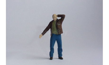 Фигурка 1:43 Водитель в кожанке, фигурка, Opus studio, scale43