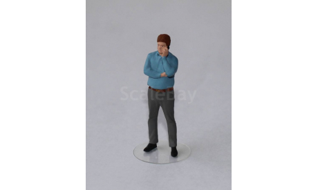 Фигурка в масштабе 1:43 Мужчина с телефоном. РАСПРОДАЖА., фигурка, OPUS studio, scale43