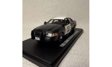 Модель полицейского автомобиля  Ford Crown Victoria, масштабная модель, scale43