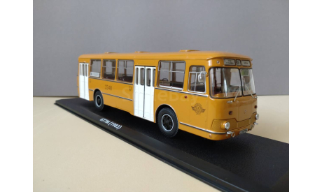 ЛиАЗ-677М, масштабная модель, Classicbus, 1:43, 1/43
