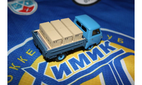 УАЗ-450Д (DiP Models) с Ящиками, масштабная модель, scale43