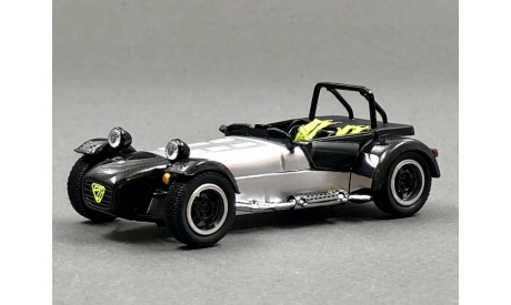 Caterham Super 7 JPE Silver/Carbon, редкая масштабная модель, Kyosho, scale43