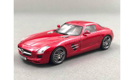 Mercedes-Benz SLS AMG 2010, редкая масштабная модель, Minichamps, 1:43, 1/43