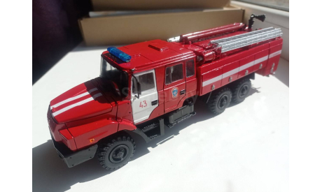 АЦ на Урал-Iveco, масштабная модель, D.N.K. (киты), scale43