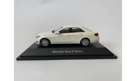 Mercedes-Benz E-class (W212) diamond white (B66960186), Kyosho, 1:43, масштабная модель, scale43
