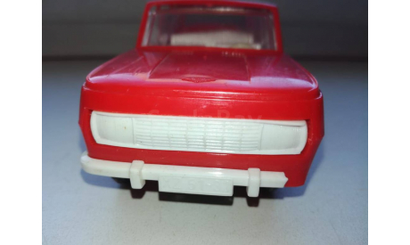 Машинка игрушка. ГДР. Пластик., редкая масштабная модель, scale0