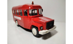 Масштабная модель автобуса КАВЗ 3270. Пожарный. Компаньон. Пластик. Ранний. 1:43