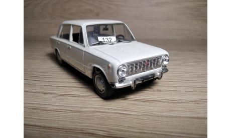 Масштабная модель автомобиля СССР ’Жигули’ ВАЗ 2101 № 132. ’Копейка’. 1:43. Металл. АЛ., масштабная модель, Автолегенды СССР журнал от DeAgostini, scale43