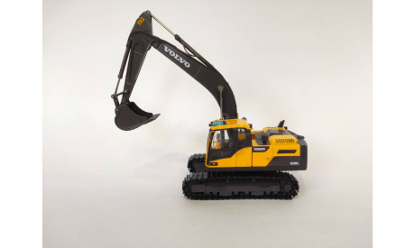 Экскаватор Volvo EC220D, 1/50, Motorart, масштабная модель трактора, scale50