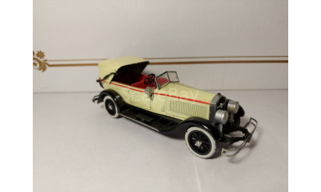 Rio#15  ISOTTA-FRASCHINI 8a SPIDER 1924, масштабная модель, scale43