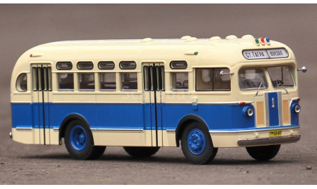 Автобус ЗИС-155 Бежево-синий 2-й выпуск Classicbus, масштабная модель, 1:43, 1/43