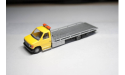 1/87 Ford E-350