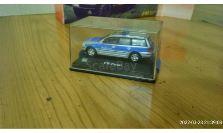 Модель 1:72 Фольксваген Пассат ( Полиция), масштабная модель, Volkswagen, Карарама, scale72