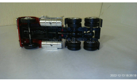 Модель 1 : 43 Кенворт от Нью Рей ( KENWORTH 525 NEW REY, масштабная модель, New-Ray Toys, 1:43, 1/43