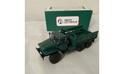 Модель 1 : 43 УРАЛ-375Д