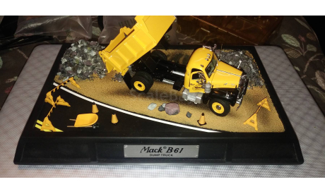 Самосвал Mack B-61 TWO AXLE DUMP TRUCK, масштабная модель, Franklin Mint, 1:43, 1/43